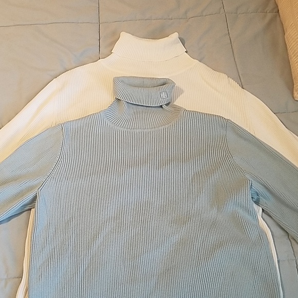 Two ribbed turtlenecks - Picture 1 of 4